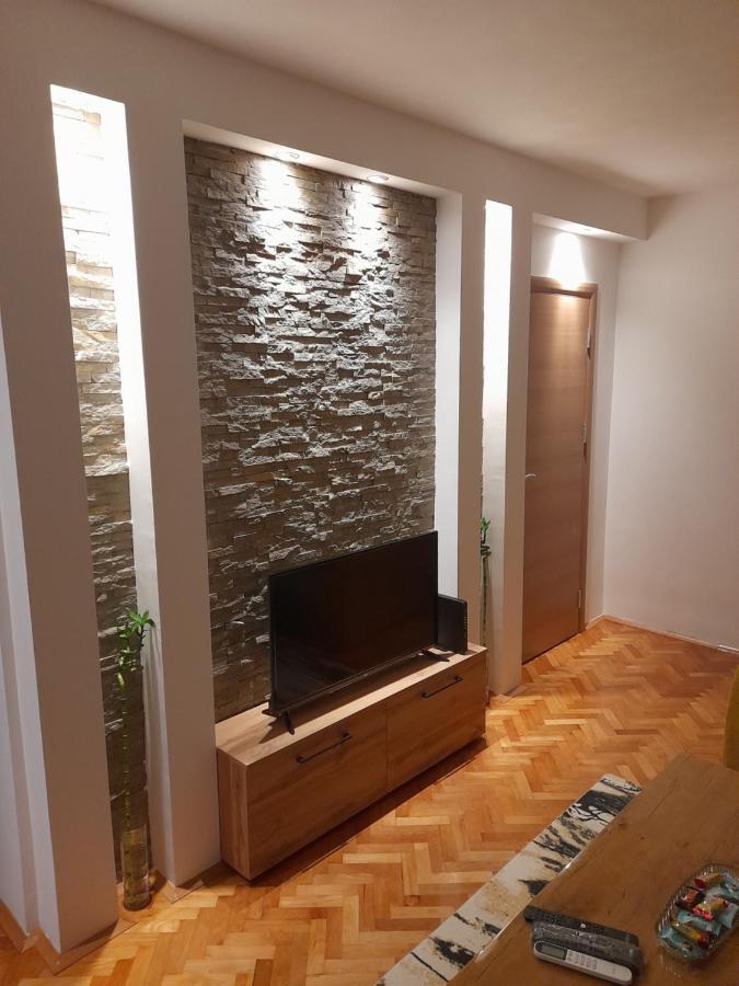 Holiday Apartaments 2 Nis Ngoại thất bức ảnh
