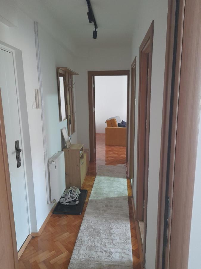 Holiday Apartaments 2 Nis Ngoại thất bức ảnh