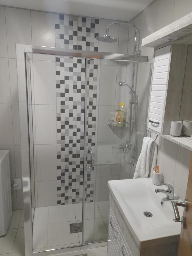 Holiday Apartaments 2 Nis Ngoại thất bức ảnh