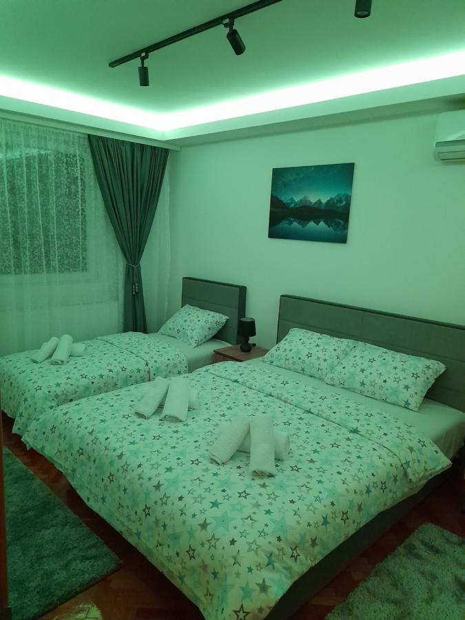 Holiday Apartaments 2 Nis Ngoại thất bức ảnh